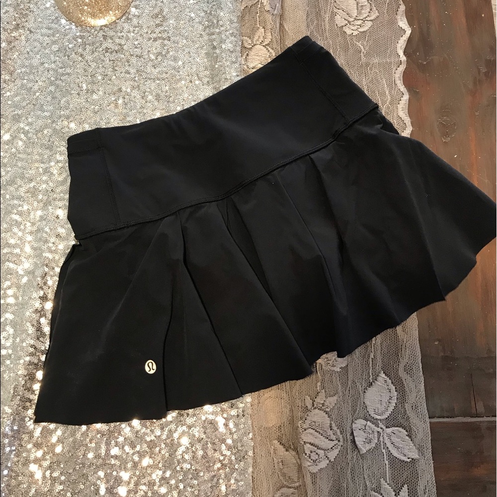 Lululemon skirt size 2
